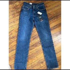 Levi 501 Originals in Troy Horse